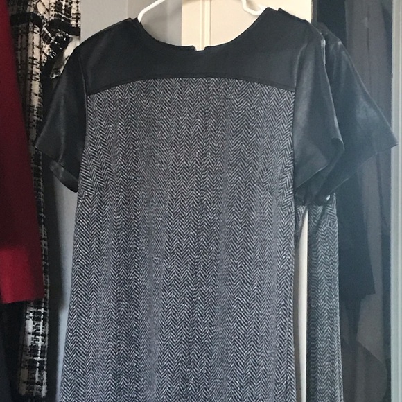 Michael Kors Dress - Picture 2 of 5